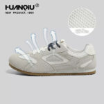 Huanqiu Classic Brown Canvas Trainer